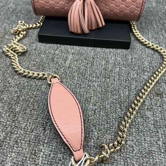 100% Authentic Gucci  Emily Shoulder Bag 570-101724 - Picture 7 of 13